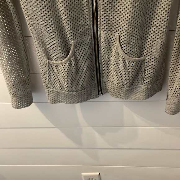 EUC Maurices zip up - Picture 3 of 4